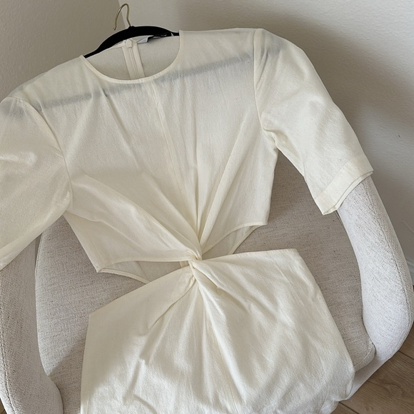 Dress with side slits - Picture 3 of 6